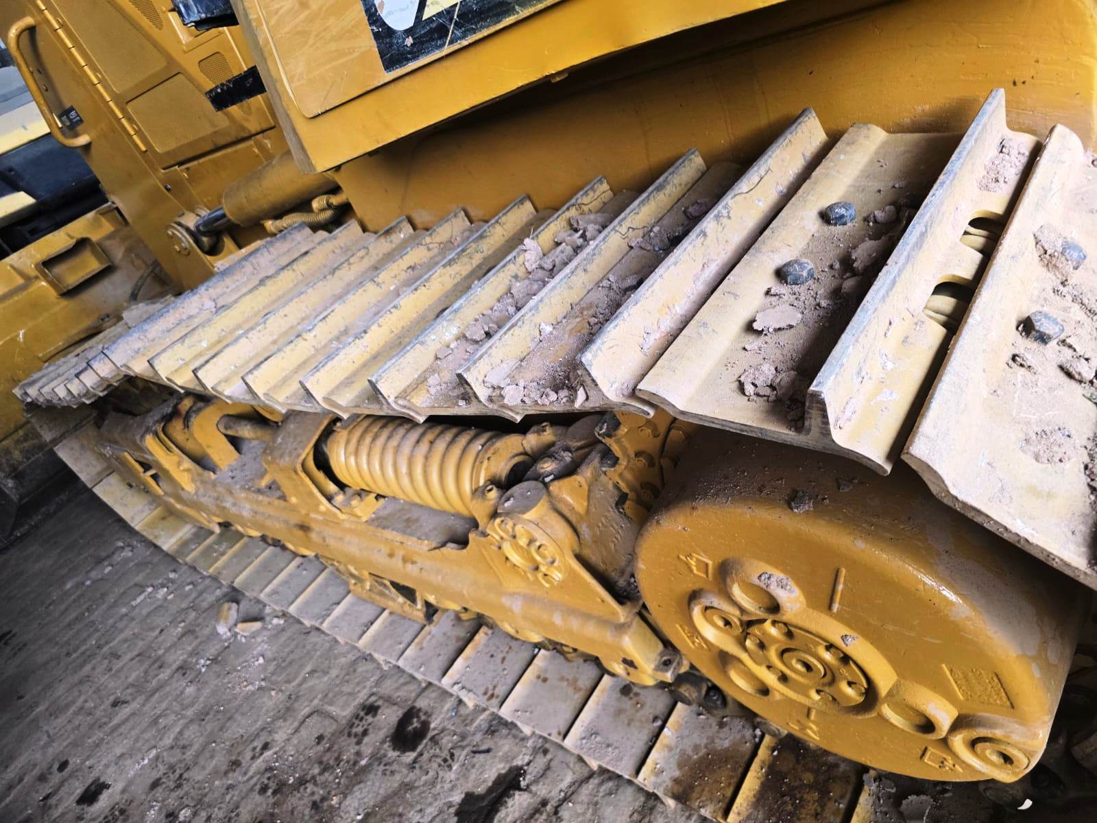 Trator de esteira Caterpillar D6K 2012 - Imagem 4
