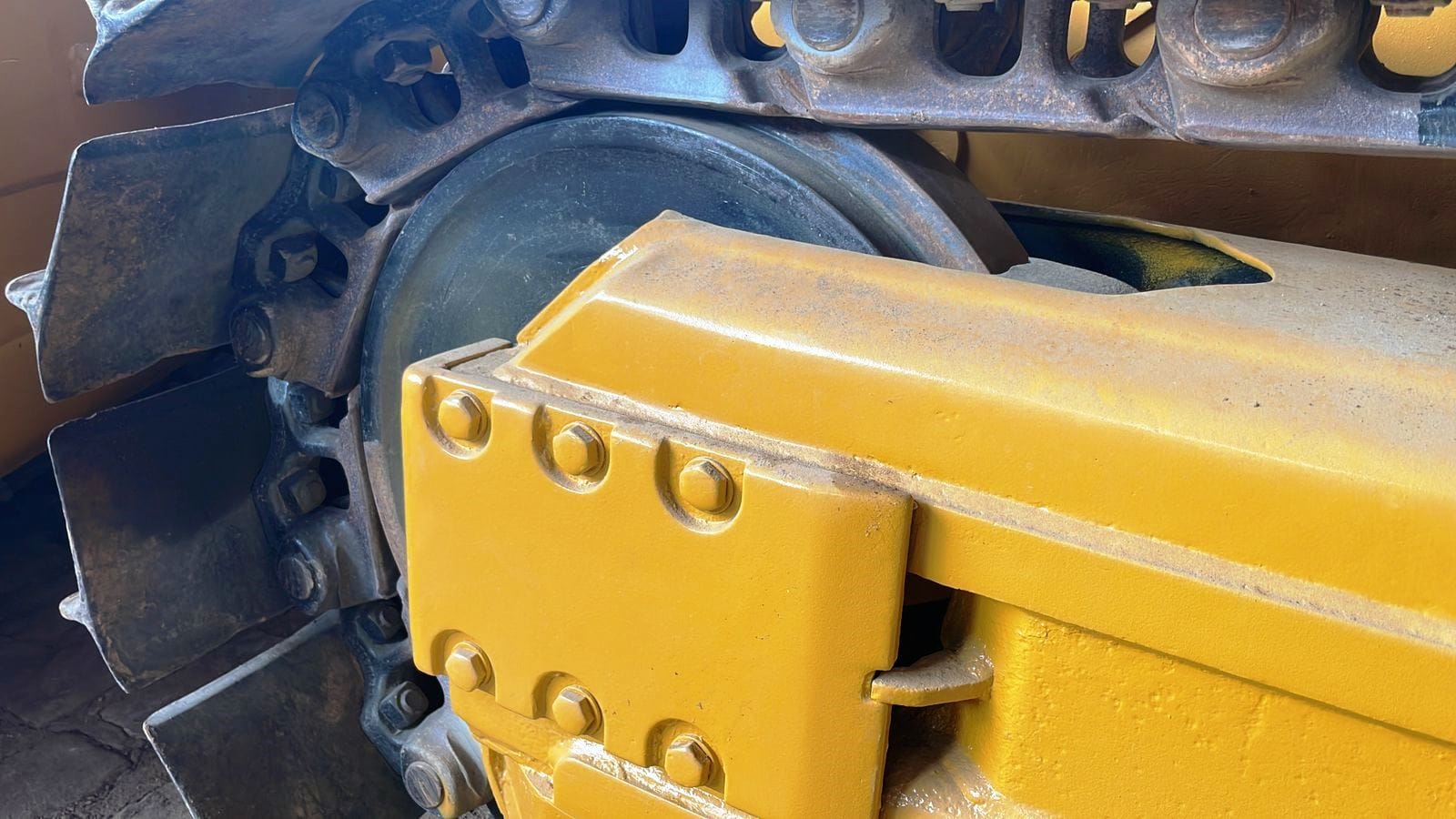 Trator de esteira Caterpillar D6K 2012 - Imagem 6