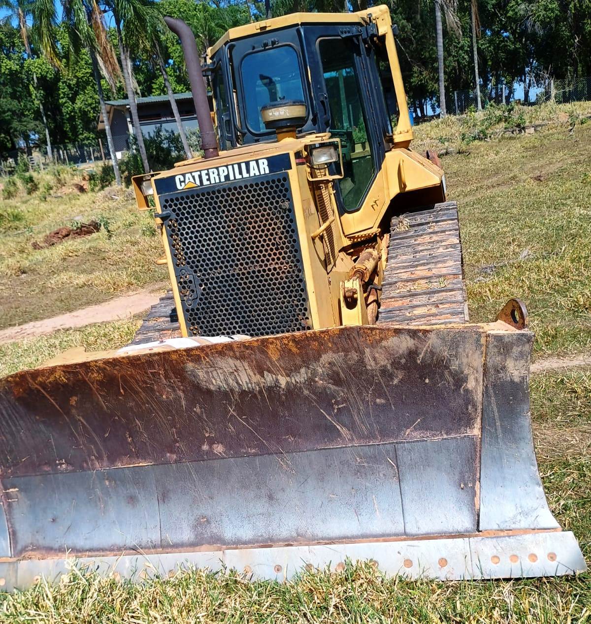 Trator de esteira Caterpillar D6M 2003 - Imagem 5