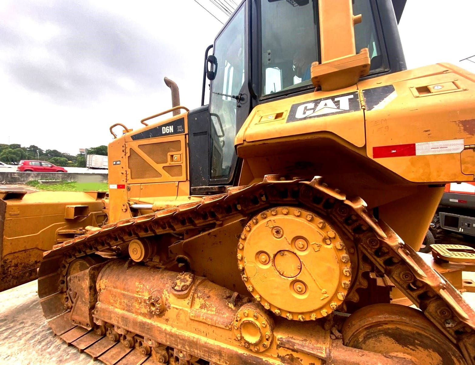 Trator de esteira Caterpillar D6N 2014 - Imagem 1