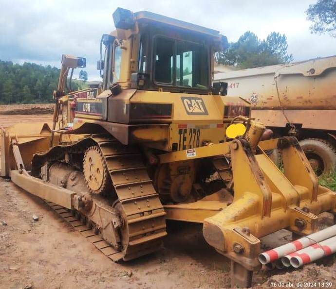 Trator de esteira Caterpillar D6R 2008 - Imagem 3