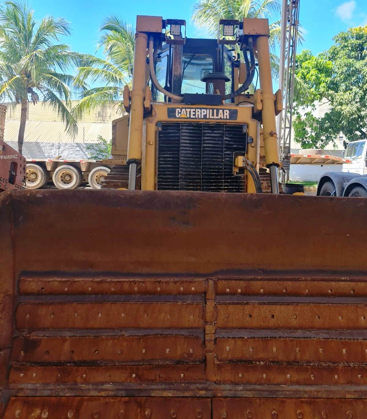 Trator de esteira Caterpillar D6T 2015 - Imagem 3