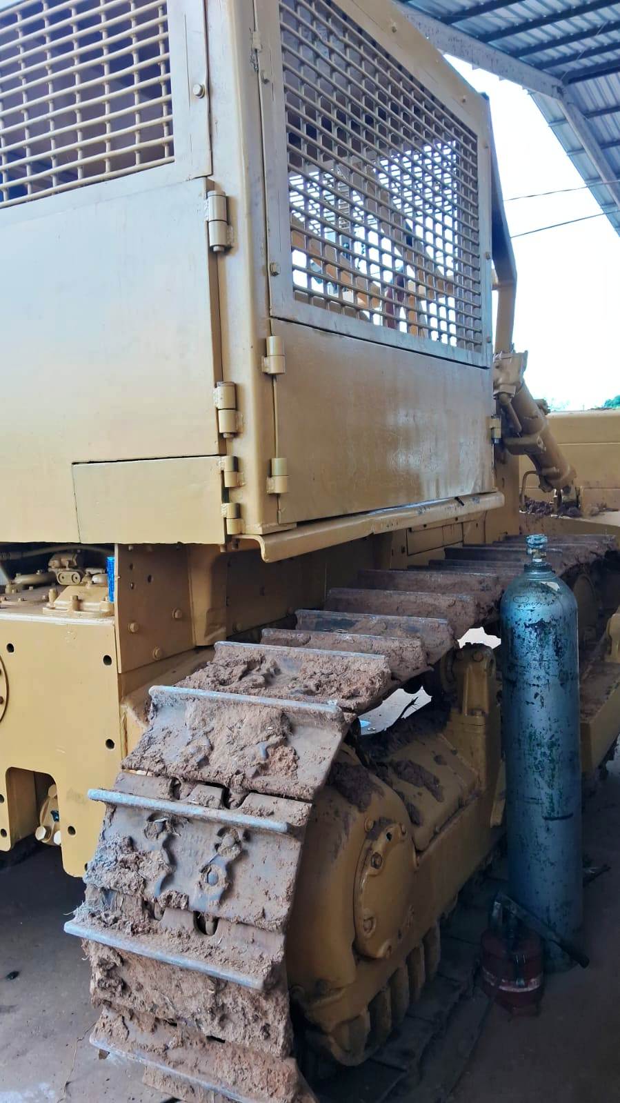 Trator de esteira Caterpillar D7F 1972 - Imagem 3