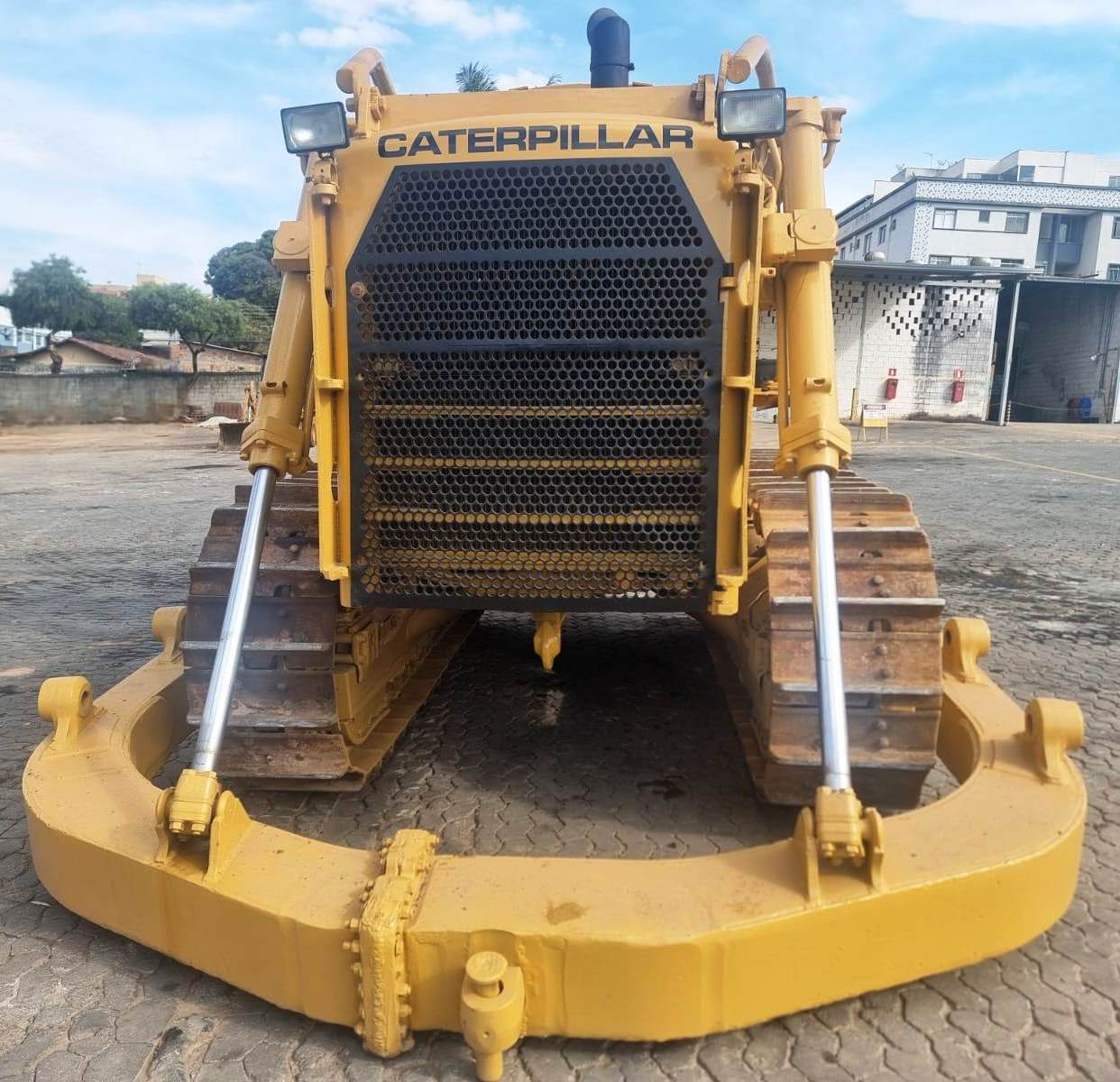 Trator de esteira Caterpillar D8K 1980 - Imagem 2