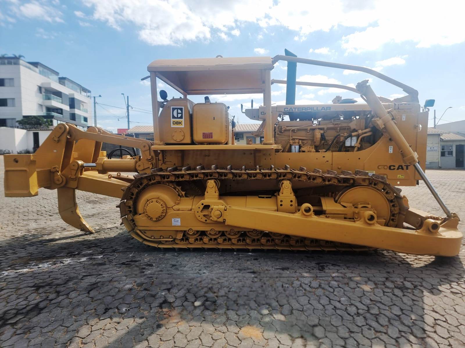 Trator de esteira Caterpillar D8K 1980 - Imagem 3