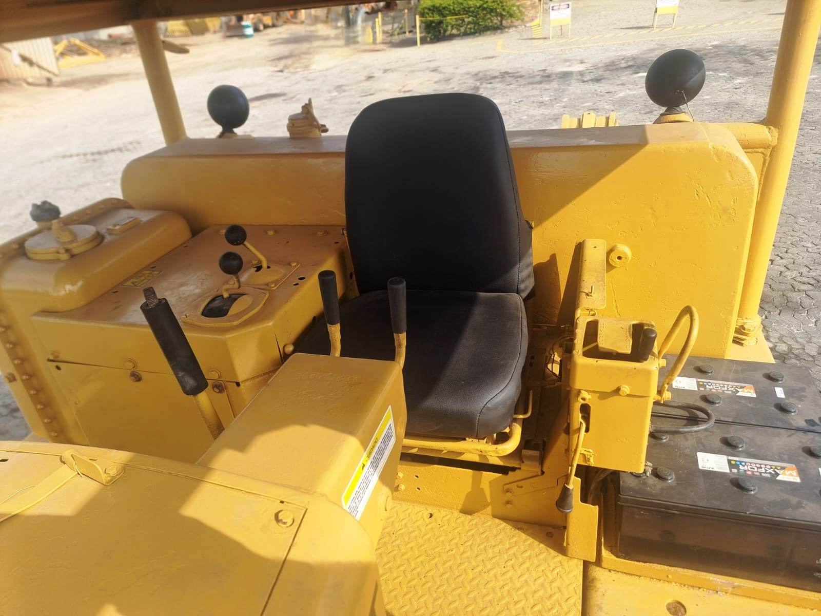 Trator de esteira Caterpillar D8K 1980 - Imagem 9
