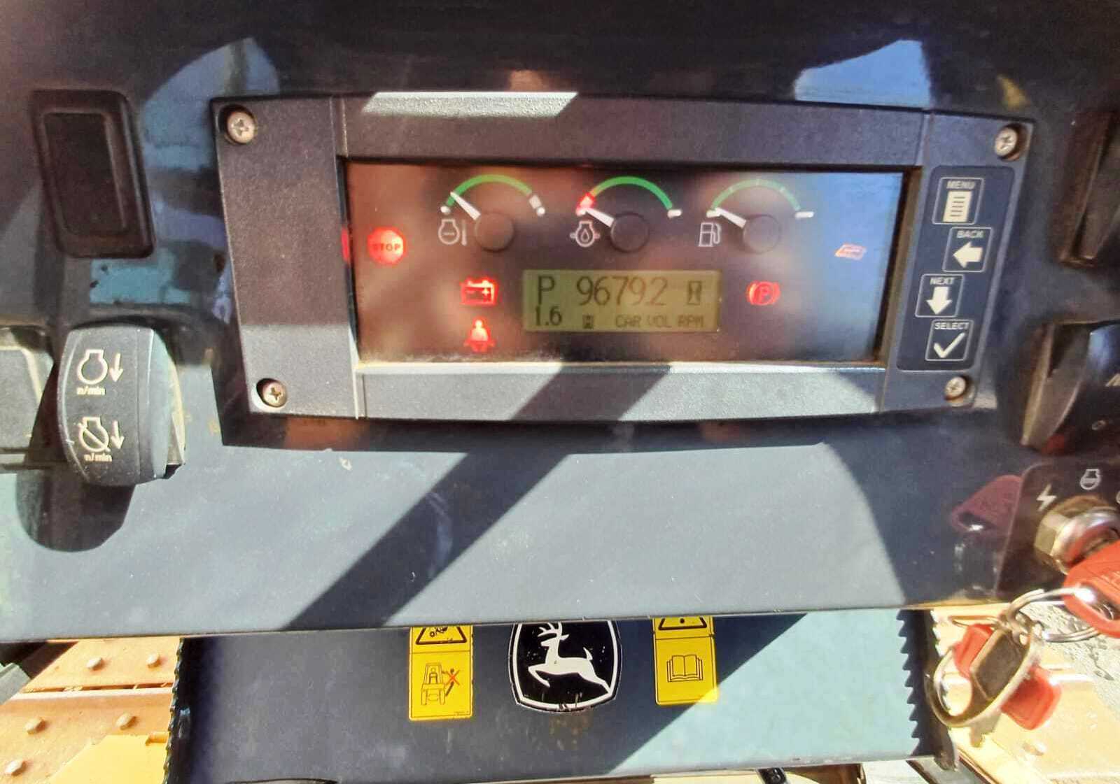 Trator de esteira John Deere 700J 2017 - Imagem 9