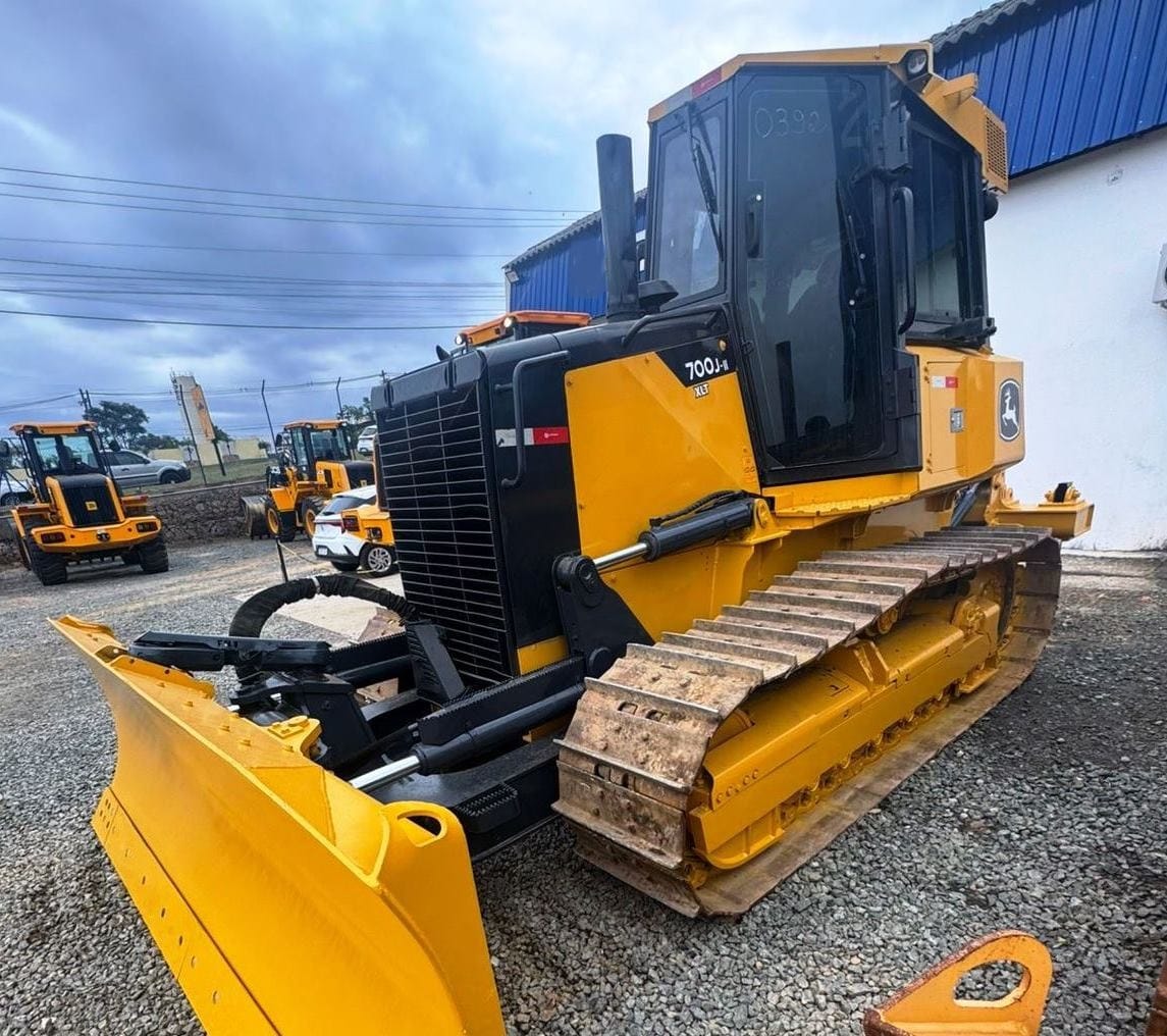 Trator de esteira John Deere 700J 2022 - Imagem 1