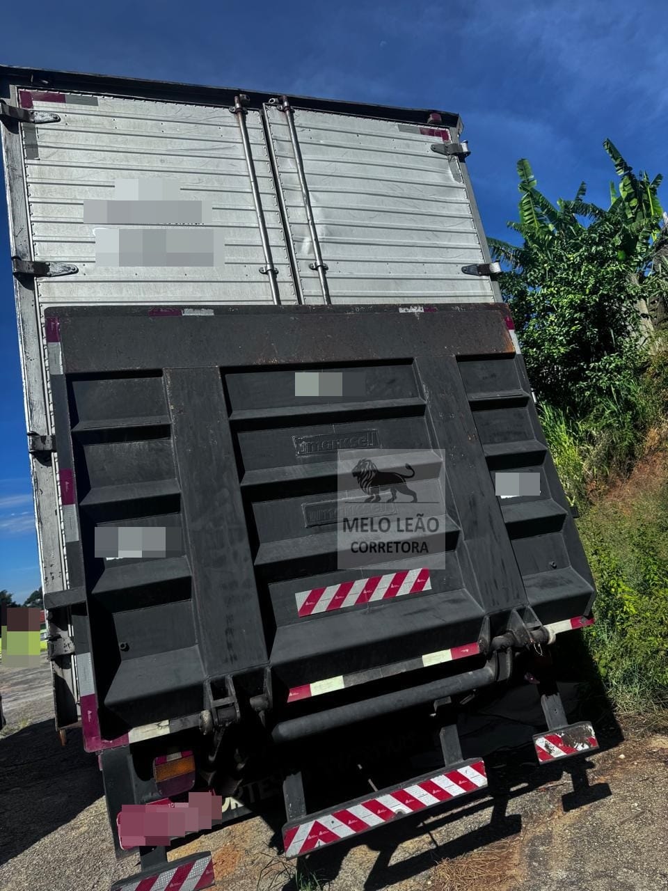 Caminhão Baú Ford Cargo 1317 4x2 2009 - Imagem 8