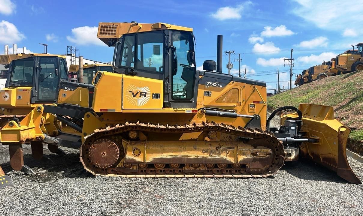 Trator de esteira John Deere 750J 2023 - Imagem 2