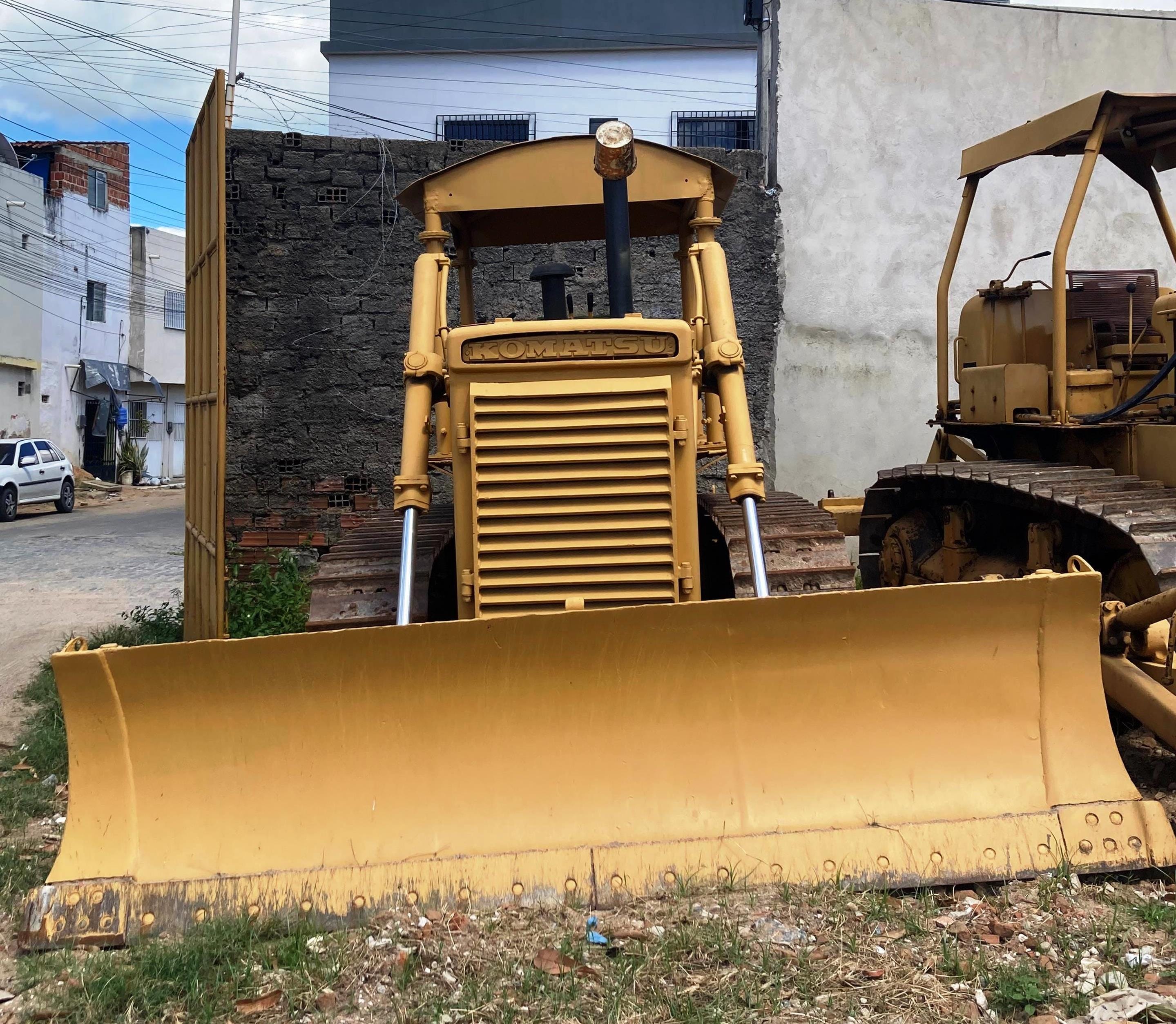 Trator de esteira Komatsu  D50 1984 - Imagem 2
