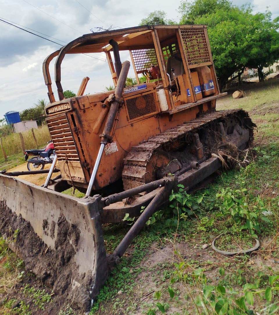 Trator de esteira Komatsu  D50 1986 - Imagem 3