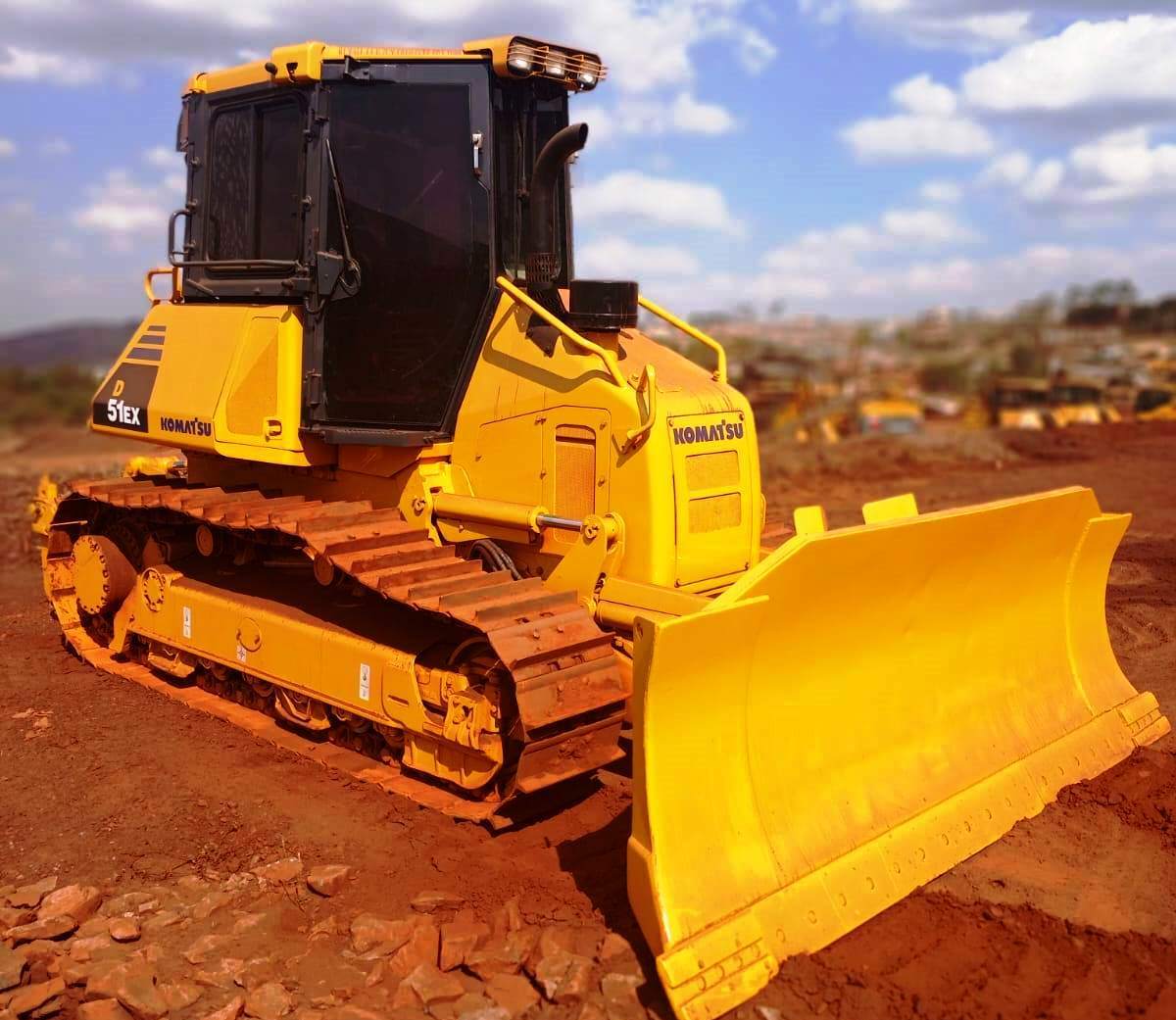 Trator de esteira Komatsu D51 2014 - Imagem 1