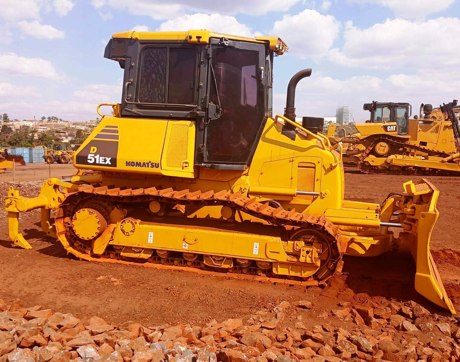 Trator de esteira Komatsu D51 2014 - Imagem 3