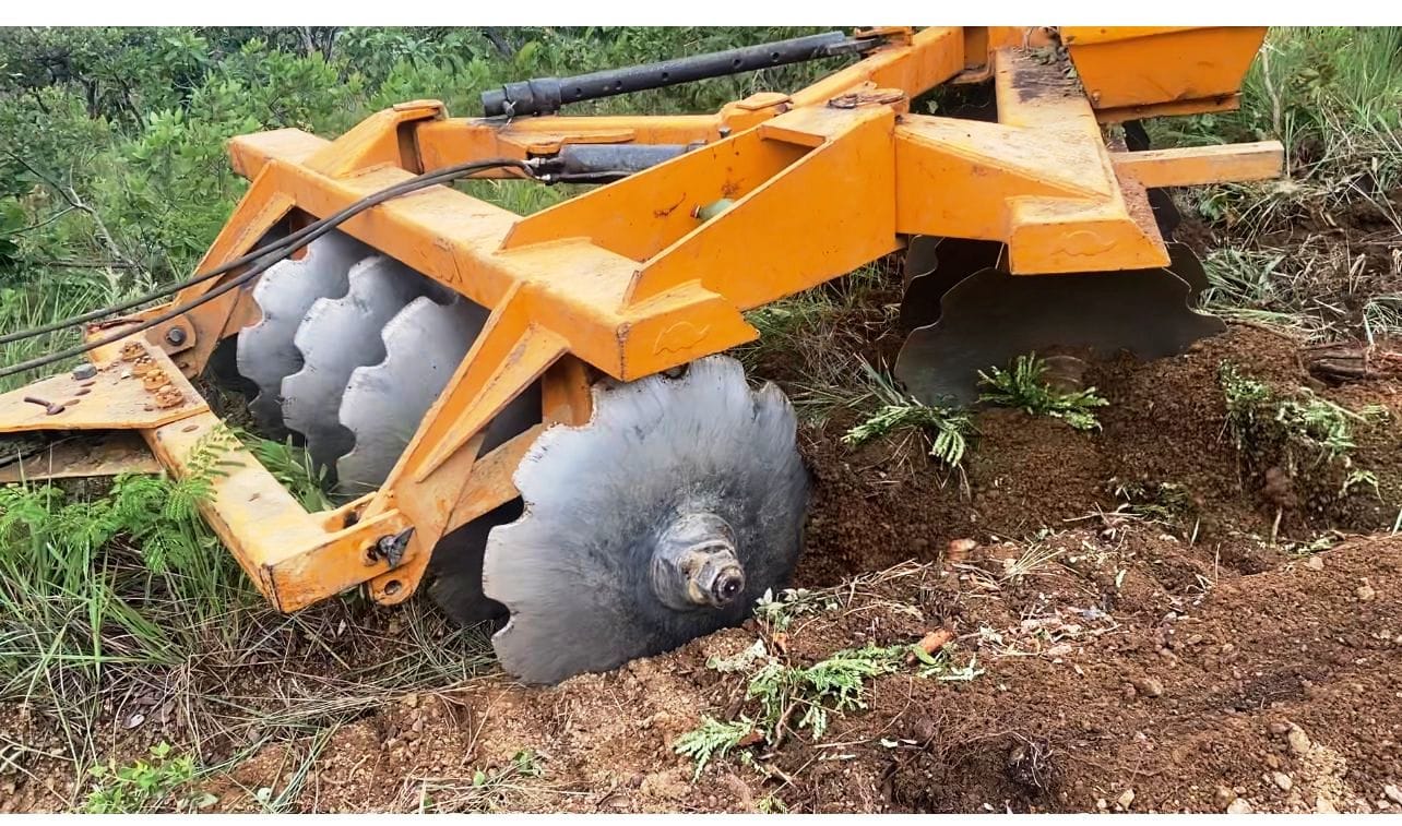 Trator de esteira Komatsu D51 2016 - Imagem 6