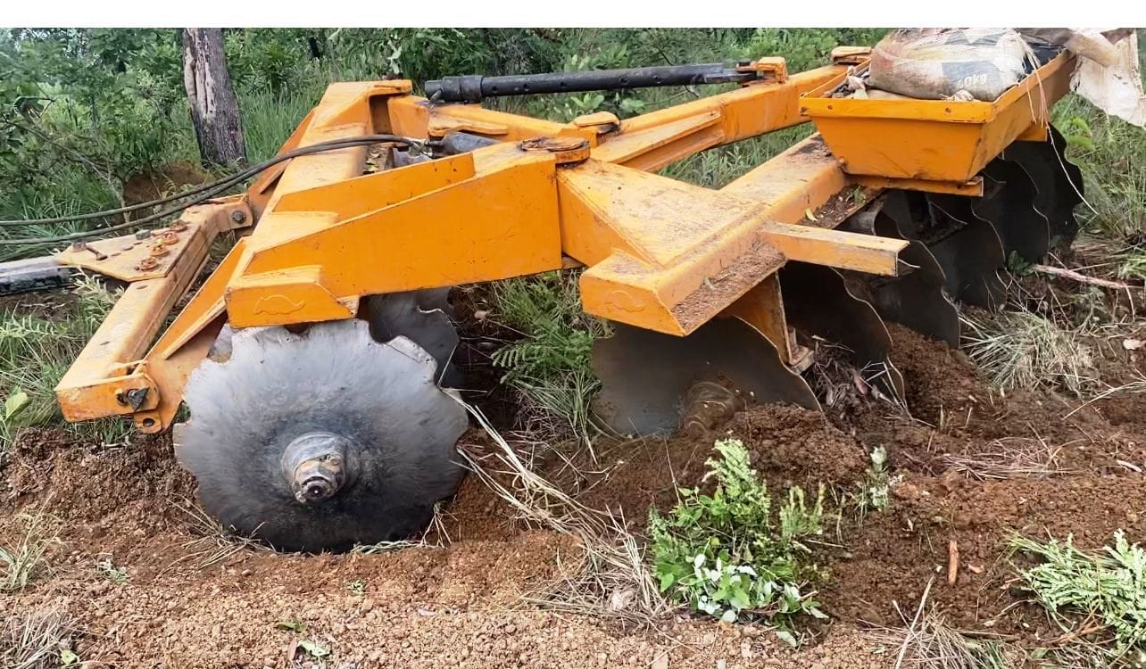 Trator de esteira Komatsu D51 2016 - Imagem 8