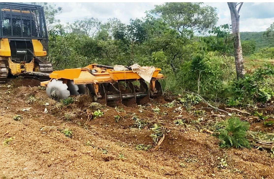 Trator de esteira Komatsu D51 2016 - Imagem 9