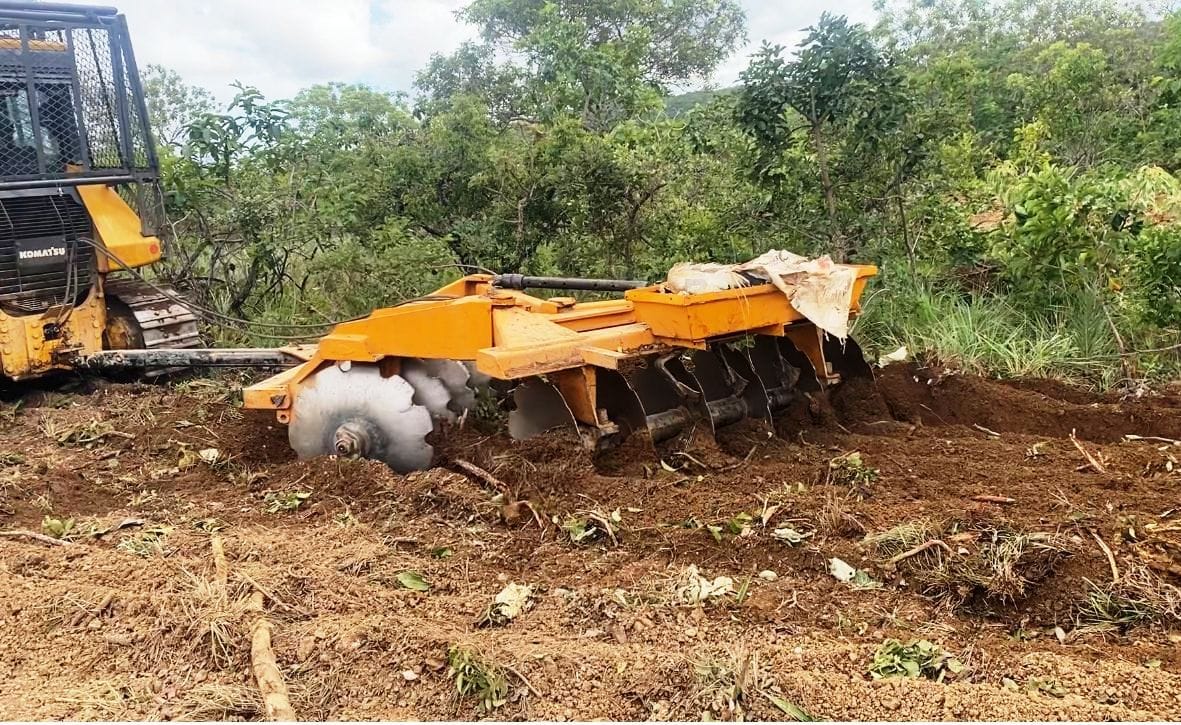 Trator de esteira Komatsu D51 2016 - Imagem 11