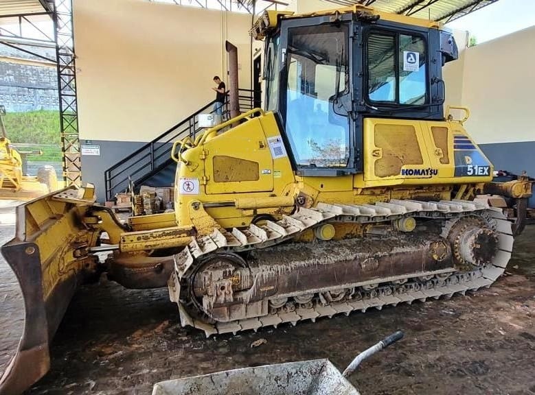 Trator de esteira Komatsu D51 2017 - Imagem 1
