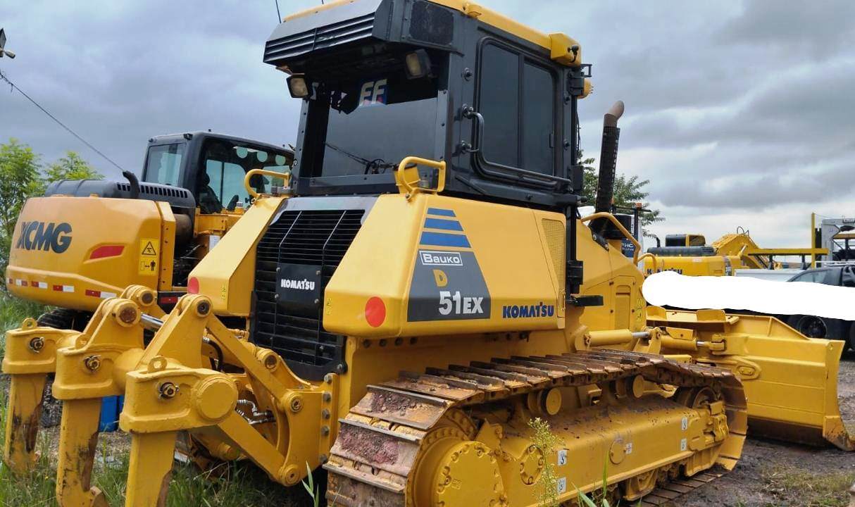 Trator de esteira Komatsu D51 2018 - Imagem 1