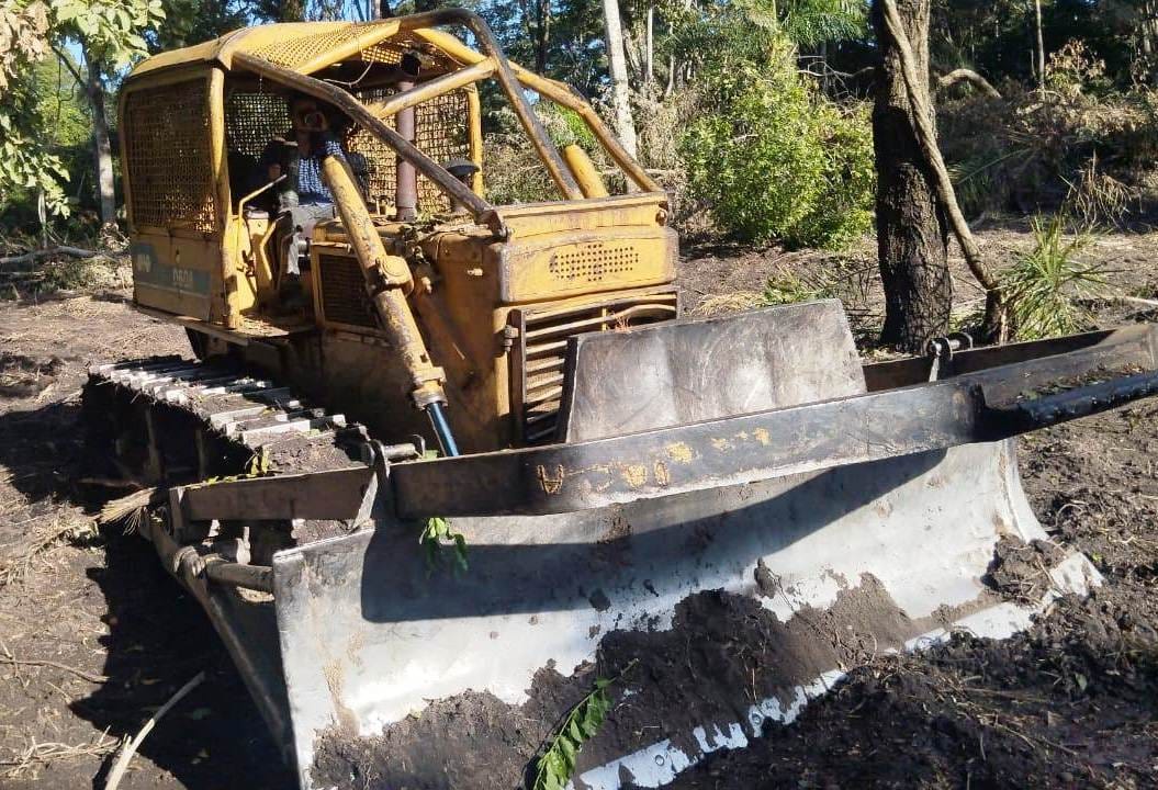 Trator de esteira Komatsu D60 1985 - Imagem 2