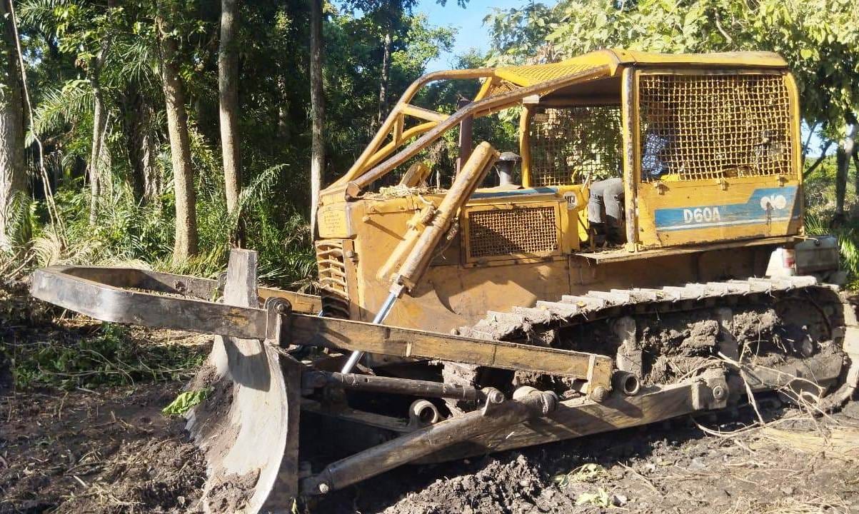 Trator de esteira Komatsu D60 1985 - Imagem 5