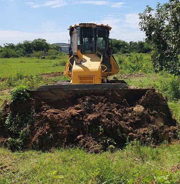 Trator de esteira Komatsu D61 2015 - Imagem 2
