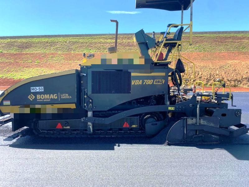 Vibroacabadora Bomag VDA 700 2022 - Imagem 2