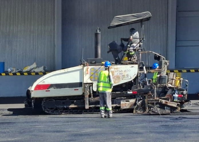 Vibroacabadora Terex VDA400 2009 - Imagem 1