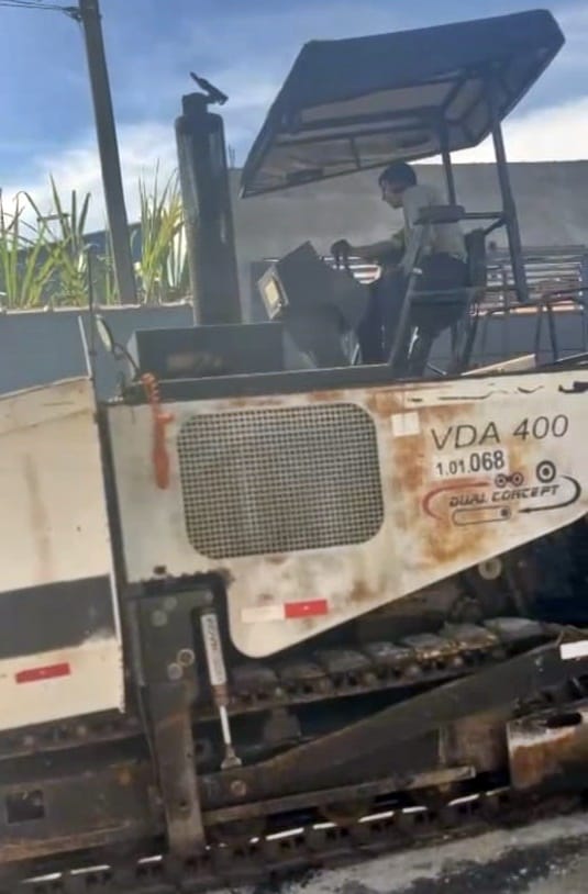 Vibroacabadora Terex VDA400 2009 - Imagem 4