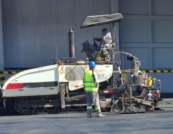 Vibroacabadora Terex VDA400 2009 - Imagem 14