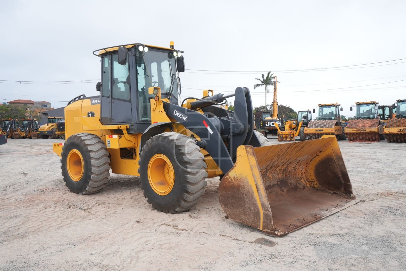 Pá Carregadeira John Deere 524K 2015 - Imagem 1