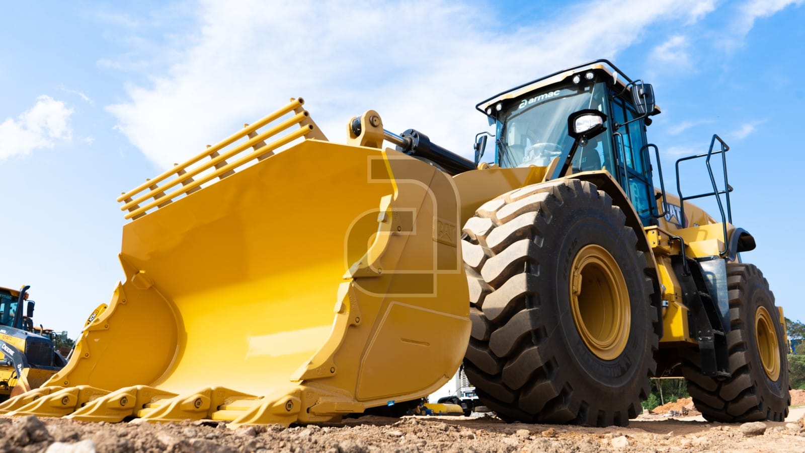 Pá Carregadeira CAT  966L 2022 - Imagem 3