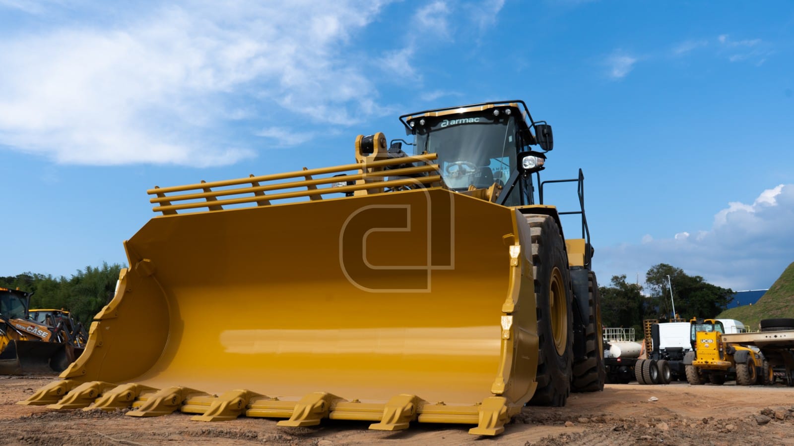 Pá Carregadeira CAT  966L 2022 - Imagem 4