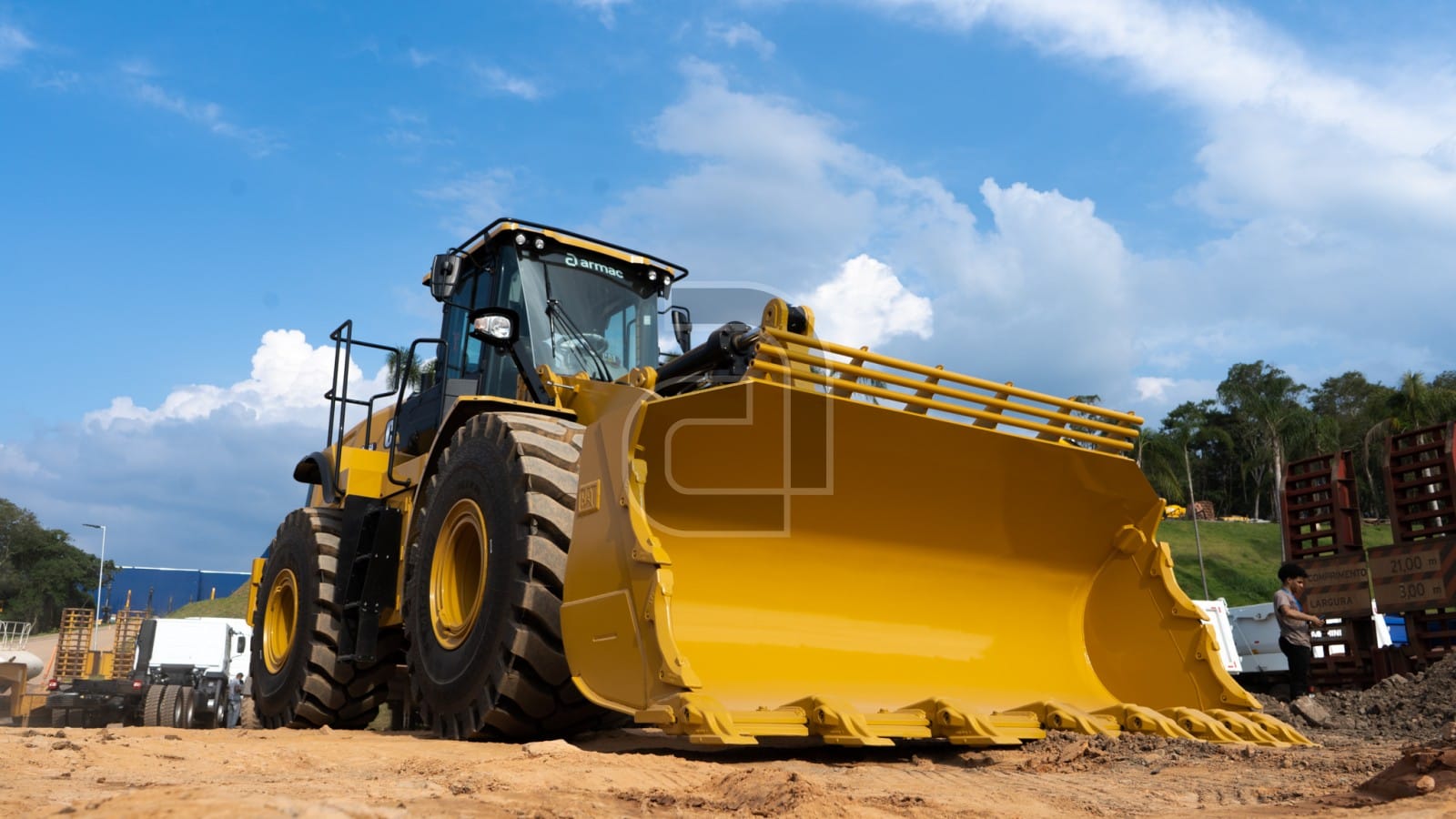 Pá Carregadeira CAT  966L 2022 - Imagem 5
