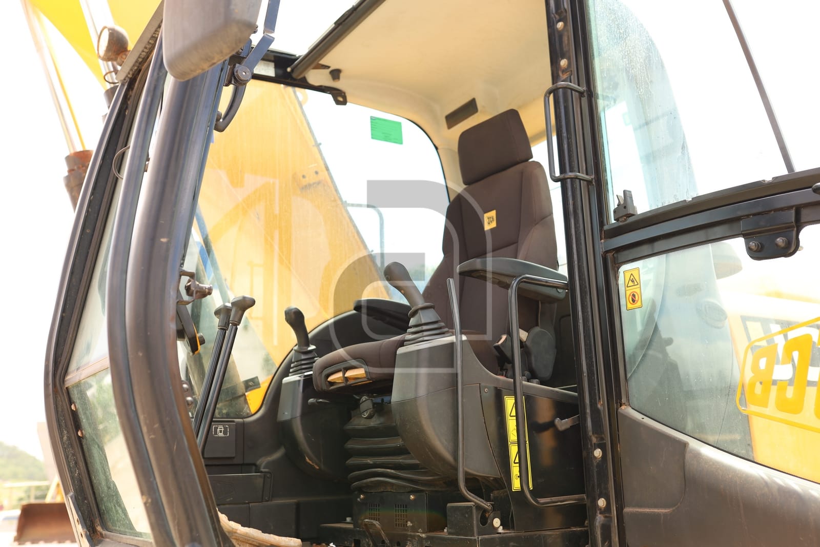 Escavadeira JCB JS 220 LR 2021 - Imagem 7