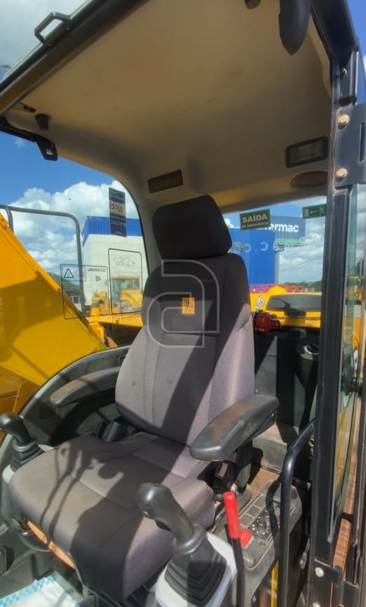 Escavadeira JCB JS220 LC 2022 - Imagem 2