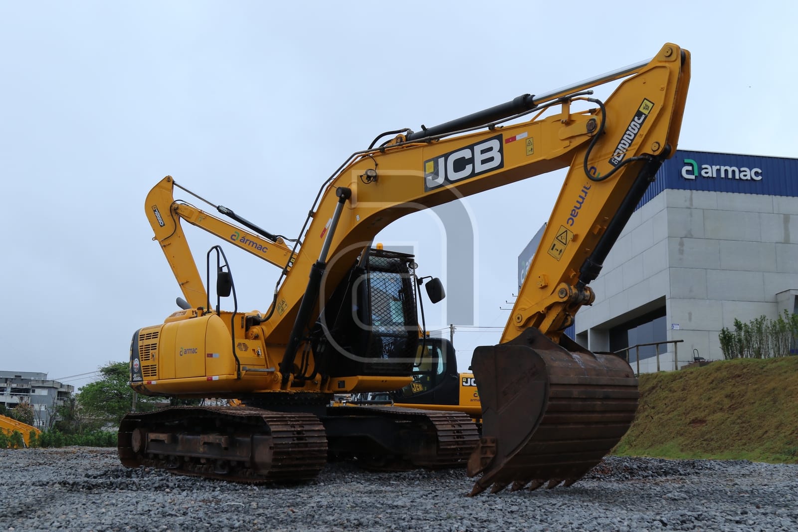 Escavadeira JCB JS220 LC 2022 - Imagem 1