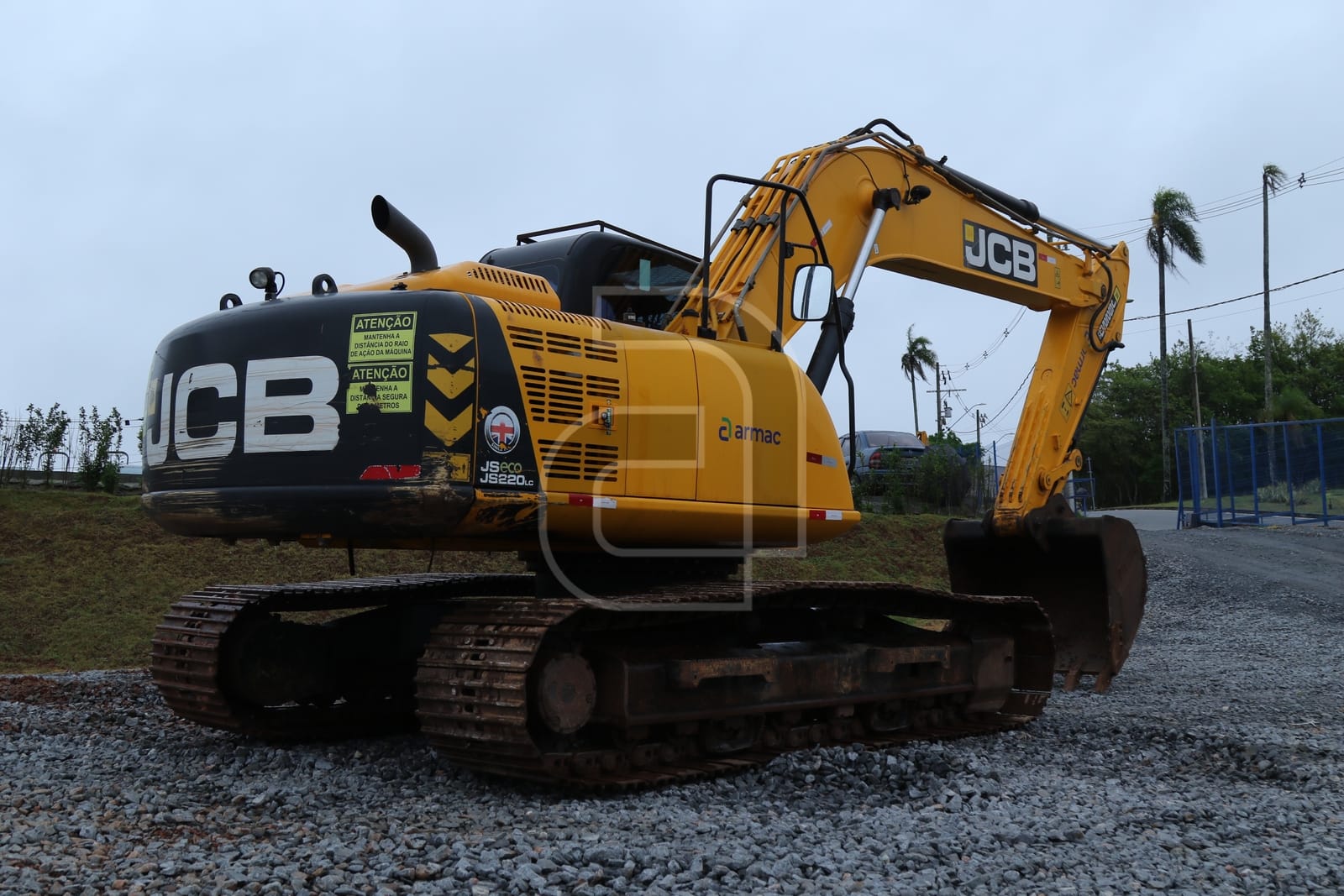 Escavadeira JCB JS220 LC 2022 - Imagem 2