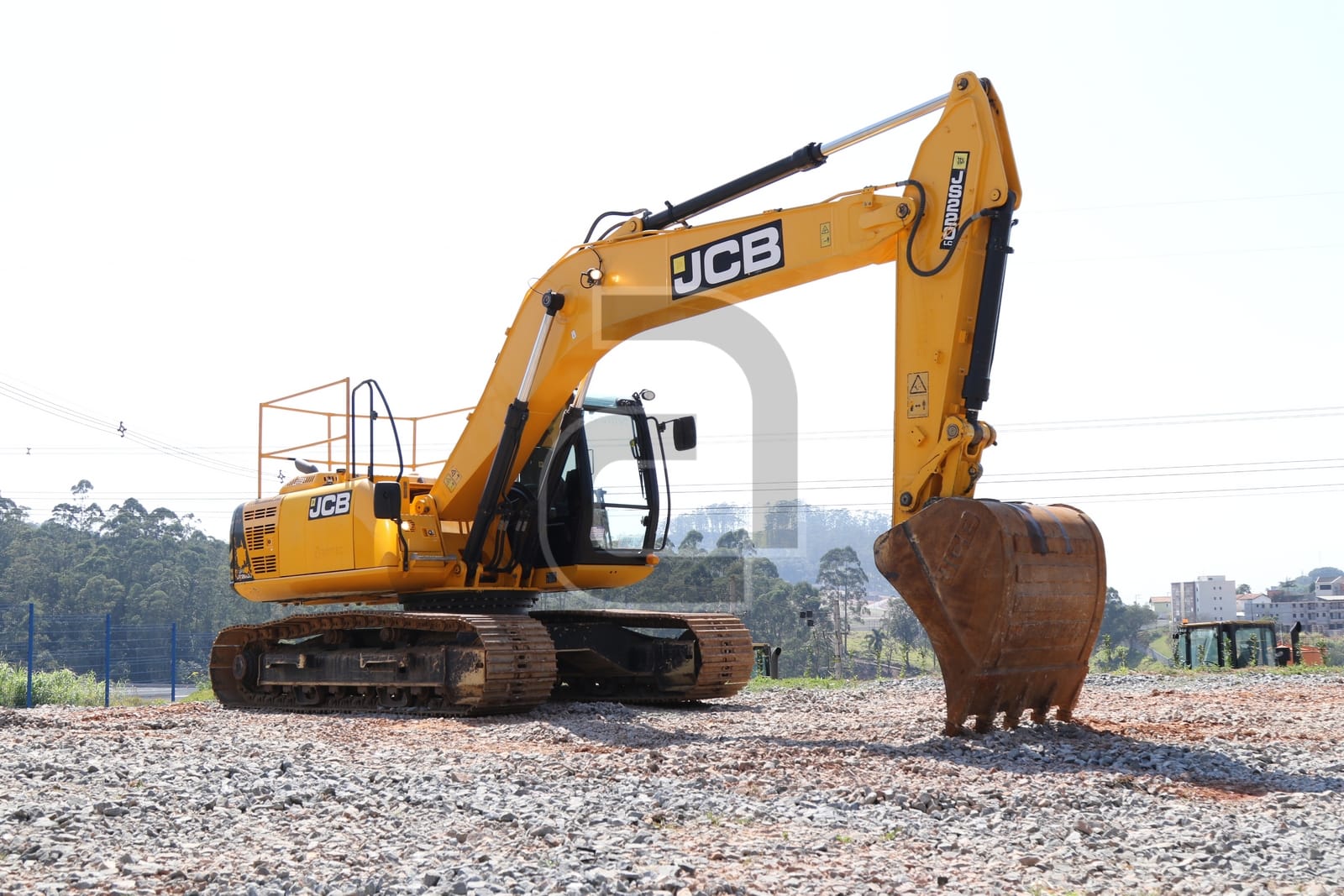 Escavadeira JCB JS220 LC 2022 - Imagem 1