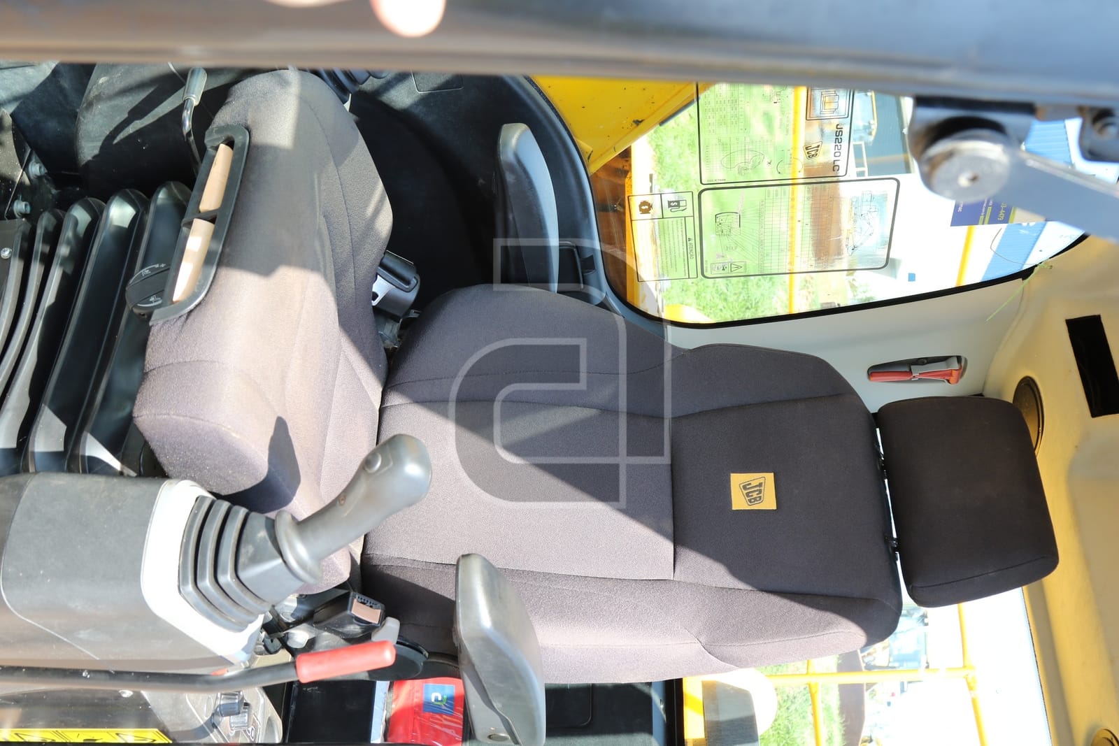 Escavadeira JCB JS220 LC 2022 - Imagem 5