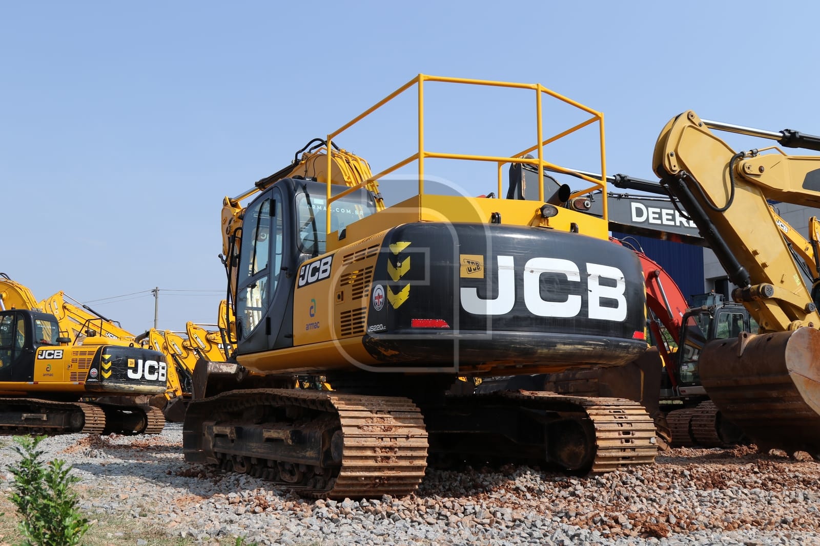 Escavadeira JCB JS220 LC 2021 - Imagem 3