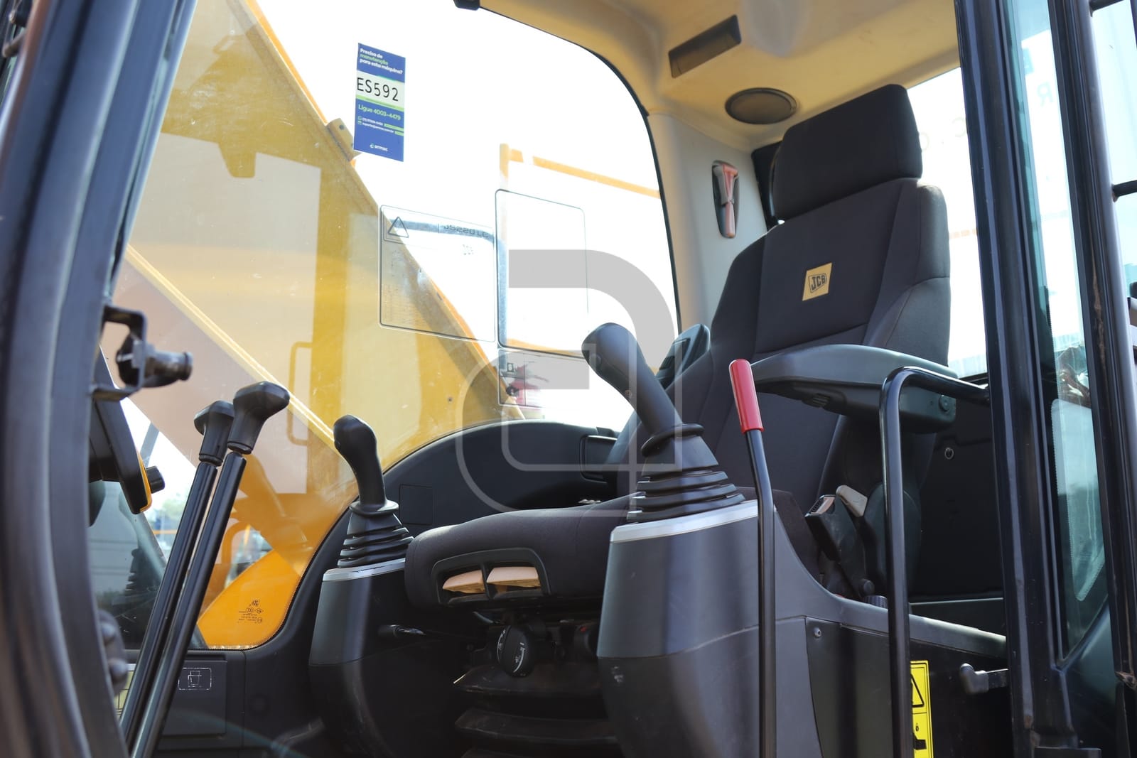 Escavadeira JCB JS220 LC 2021 - Imagem 5