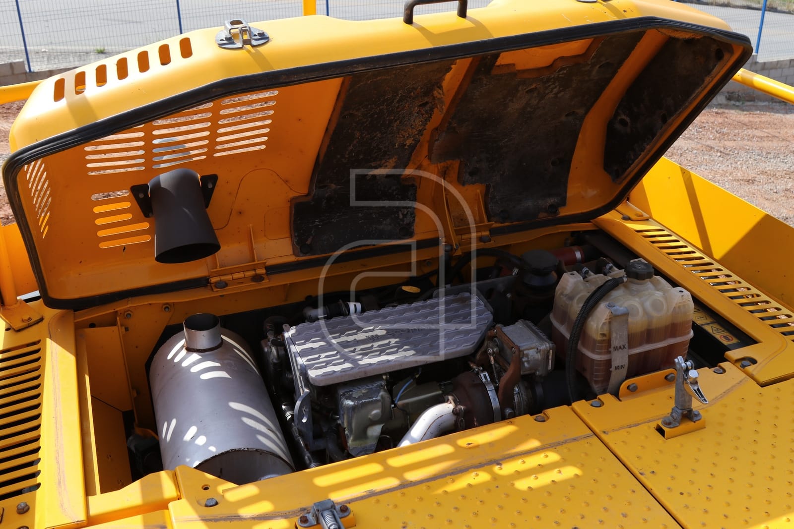 Escavadeira JCB JS220 LC 2021 - Imagem 6
