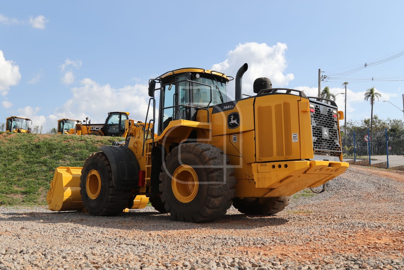 Pá Carregadeira John Deere 744K 2015 - Imagem 2