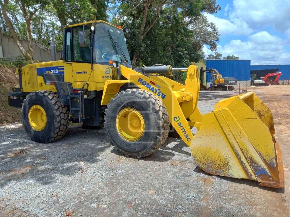 Pá Carregadeira Komatsu  WA320 2020 - Imagem 2