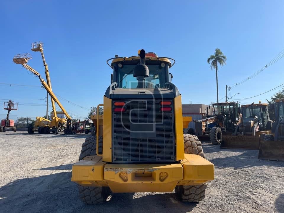 Pá Carregadeira John Deere 624K 2018 - Imagem 2