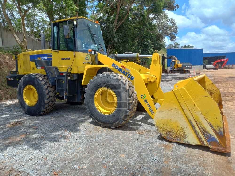 Pá Carregadeira Komatsu  WA320 2017 - Imagem 2