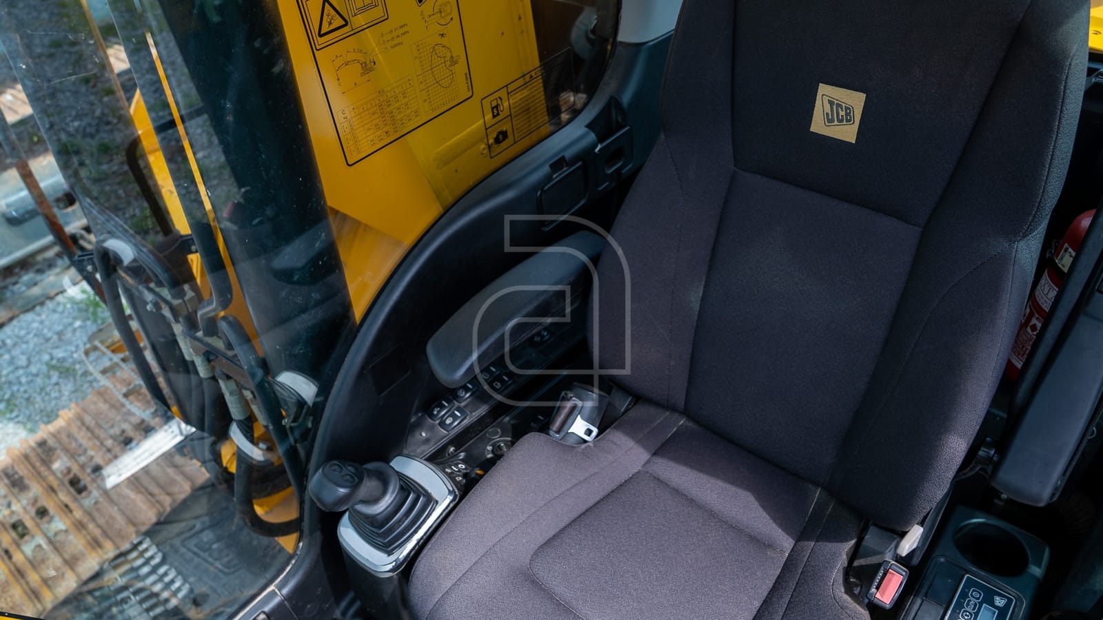 Escavadeira JCB JS220 LC 2021 - Imagem 5