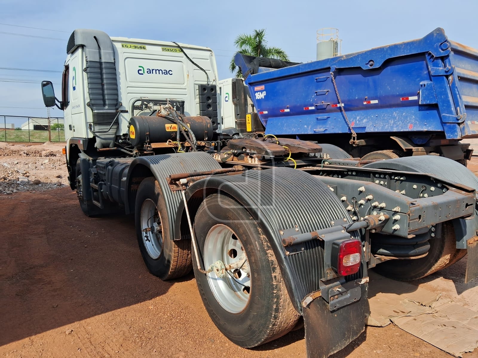Cavalos Mecânicos Volvo FM370 2010 - Imagem 2